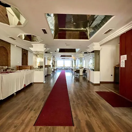 Karsiyaka Hotel 3*