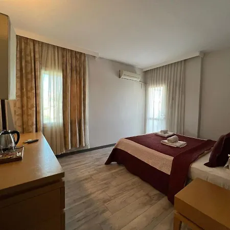 Hotel Karsiyaka 3*