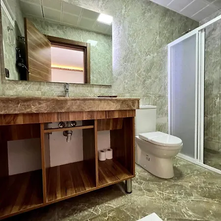Hotel Karsiyaka 3*